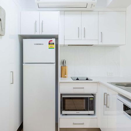 Port Douglas Apartments - Adults Only Oasis Exterior photo