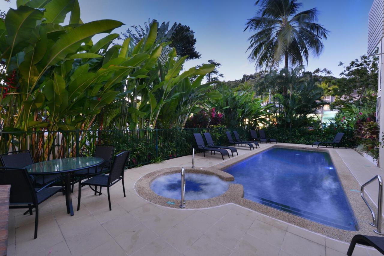 Port Douglas Apartments - Adults Only Oasis Exterior photo