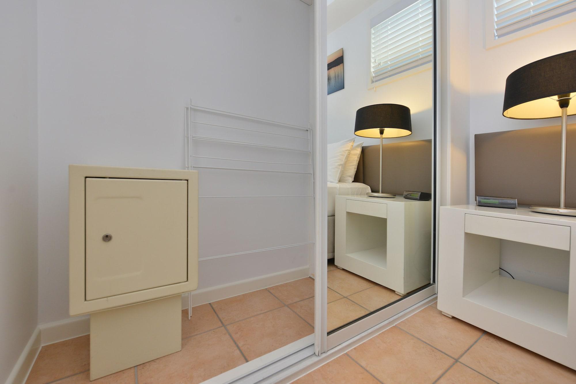 Port Douglas Apartments - Adults Only Oasis Exterior photo