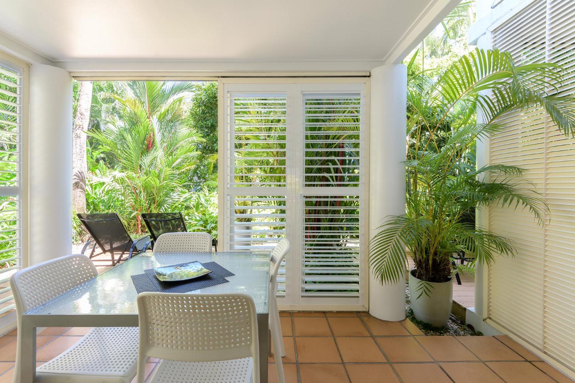 Port Douglas Apartments - Adults Only Oasis Exterior photo